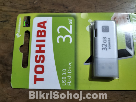 32 GB PENDRIVE